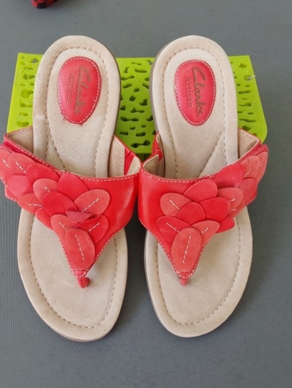 Clarks Coral Red Floral Thong Sandals for Women